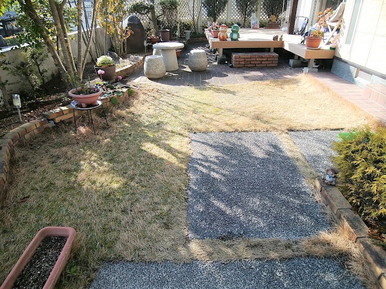 芝生を人工芝に 山根木材メンテナンスサービス